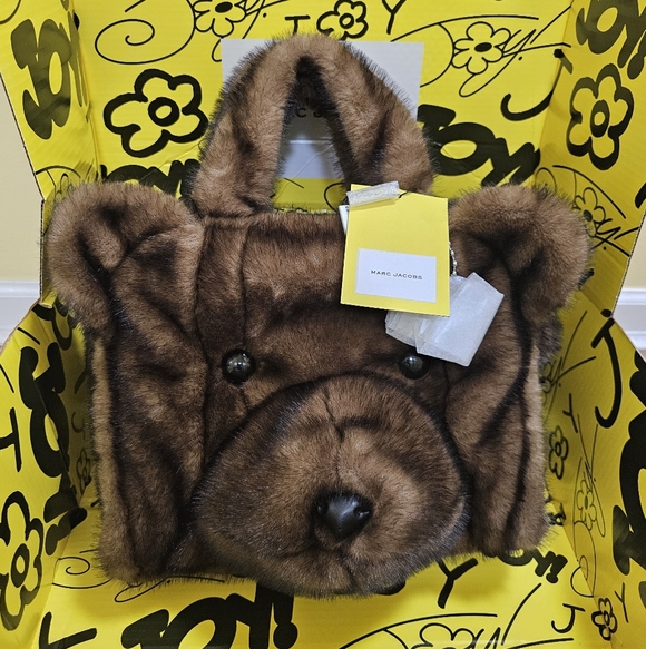 Marc Jacobs Handbags - 🧸Marc Jacobs The Teddy Bear Tote🧸